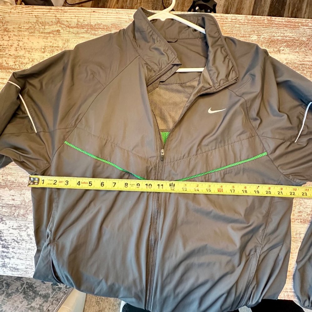 Nike Size Large Spring Windbreaker Training Running Track Jacket Black - Picture 15 of 16